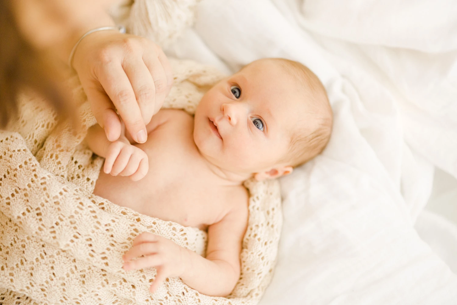 enfant beige marron gris rose